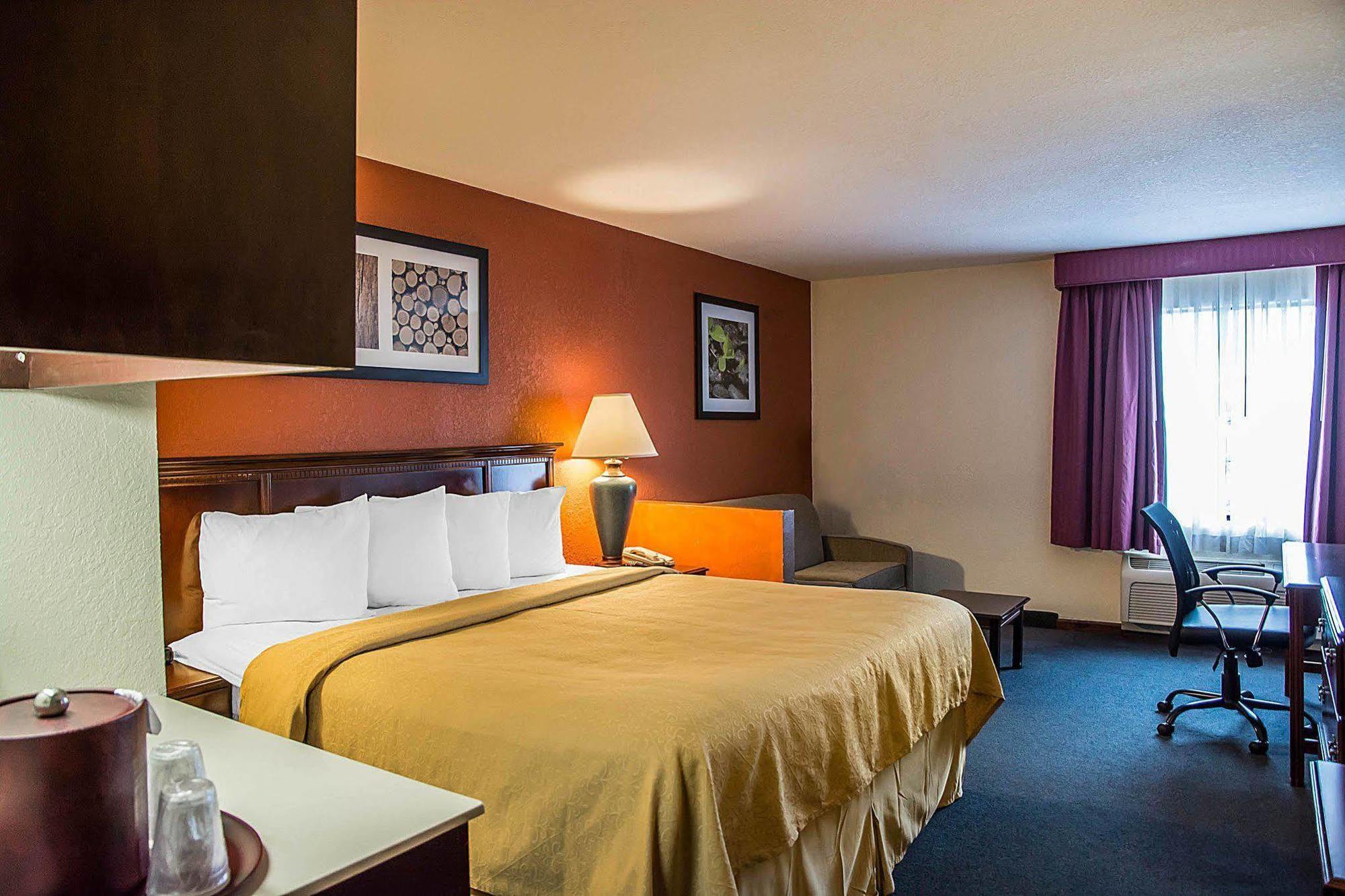 Quality Inn & Suites Cincinnati I-275 Спрингдейл Экстерьер фото